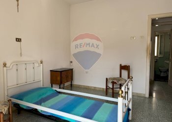 Camera / camera da letto - Casa semi indipendente Via Santa Maria
 
56, Quadri - foto 9