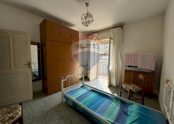 Camera / camera da letto - Casa semi indipendente Via Santa Maria
 
56, Quadri - foto 10