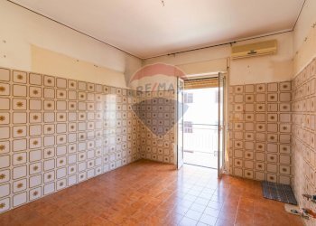 Stanza vuota - Appartamento Via Marchese di Casalotto
 
33, Aci Catena - foto 9