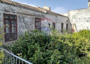 Casa all\'aperto - Casa indipendente Via Emanuele Filiberto
 
56-58-60, Giarre - foto 1