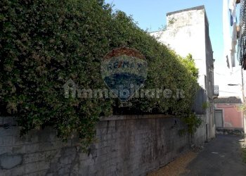 Edificio all\'aperto - Casa indipendente Via Emanuele Filiberto
 
56-58-60, Giarre - foto 31