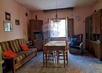 Sala da pranzo - Trilocale Località Restone
 
23, Figline e Incisa Valdarno - foto 10