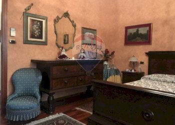 Camera / camera da letto - Villa VIA GIUSEPPE SERRA
 
4, Feletto - foto 18