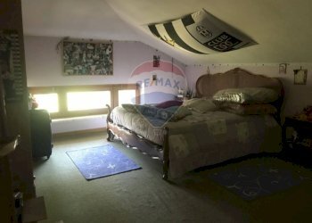 Camera / camera da letto - Villa VIA GIUSEPPE SERRA
 
4, Feletto - foto 21