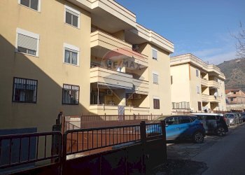 Edificio all\'aperto - Quadrilocale Giovanni Gronchi/Figliarini
 
31, Santa Maria a Vico - foto 2