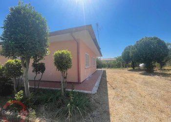 Foto 5 - Villa Strada Cavatella, Latina - foto 5