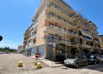 Edificio all\'aperto - Quadrilocale Via enrico costa
 
35, Alghero - foto 2
