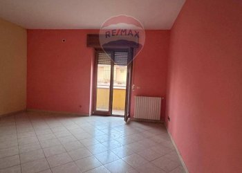 Stanza vuota - Trilocale Via Rio Persico
 
69, Carinola - foto 9