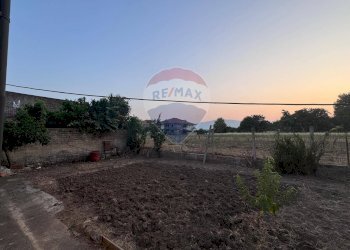 Giardino - Trilocale Via Rio Persico
 
69, Carinola - foto 19