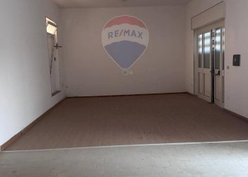 Stanza vuota - Trilocale Via Rio Persico
 
69, Carinola - foto 21