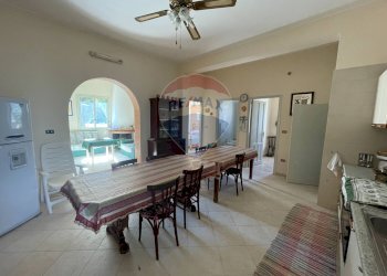 Sala da pranzo - Casa semi indipendente Contrada Quaranta Salme
 
SNC, Termini Imerese - foto 4