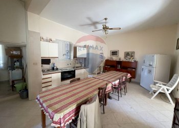 Sala da pranzo - Casa semi indipendente Contrada Quaranta Salme
 
SNC, Termini Imerese - foto 11