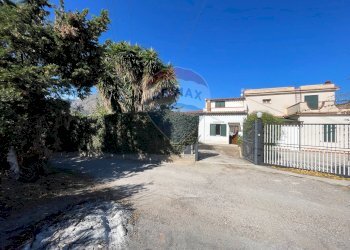 Casa all\'aperto - Casa semi indipendente Contrada Quaranta Salme
 
SNC, Termini Imerese - foto 34