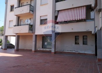 Edificio all\'aperto - Locale Commerciale via P. Calamandrei
86, Vittoria - foto 9