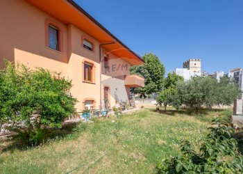 Casa all\'aperto - Villa via Sangro
 
38, Chieti - foto 9