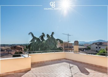 Foto 2 - Attic Via Francesco Vella
 
6, Ciampino - photo 2