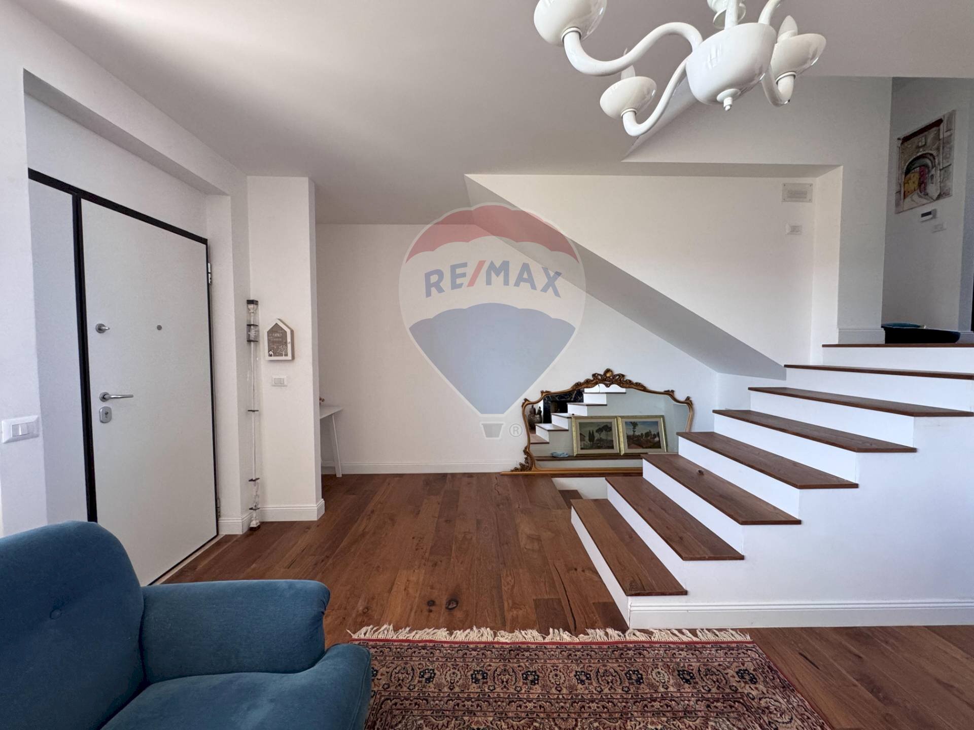 Scale - Semi-detached house contrada lupara
 
16/a, Campobasso - photo 1