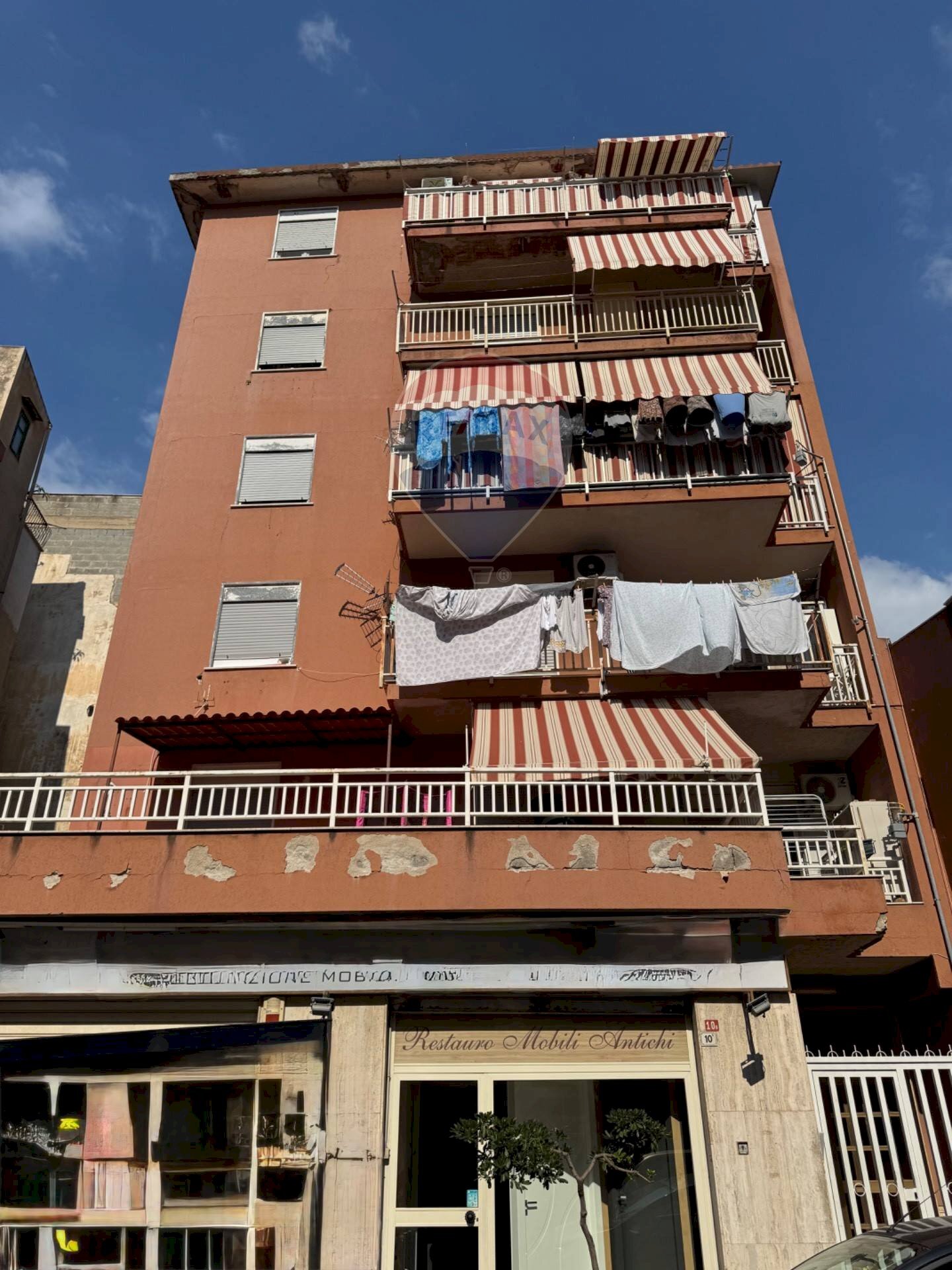 Edificio all\'aperto - Three-room apartment Via Andrea Anfuso
 
12, Palermo - photo 1