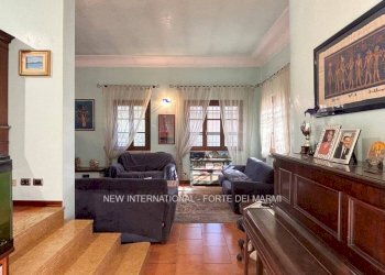 Soggiorno - Villa via Arezzo, Massa - foto 4