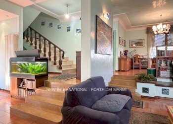 Soggiorno - Villa via Arezzo, Massa - foto 5