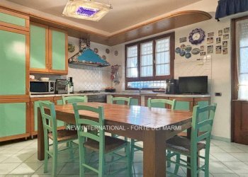 Cucina - Villa via Arezzo, Massa - foto 10