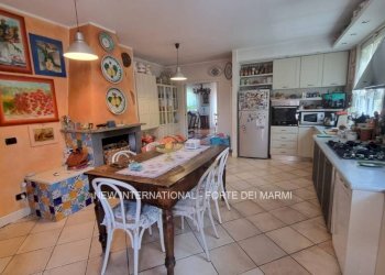 Cucina - Villa via Fossone, Massa - foto 18