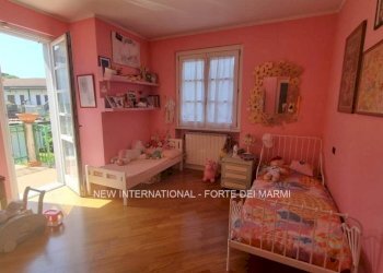 Camera da letto - Villa via Fossone, Massa - foto 20