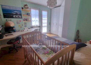 Camera da letto - Villa via Fossone, Massa - foto 28