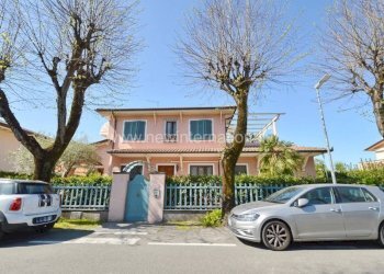 Facciata - Villa via Palestro, Forte dei Marmi - foto 1