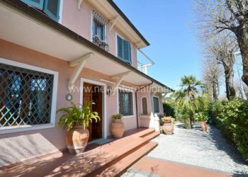 Facciata - Villa via Palestro, Forte dei Marmi - foto 2