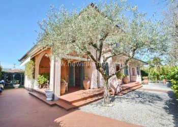 Facciata - Villa via Palestro, Forte dei Marmi - foto 3