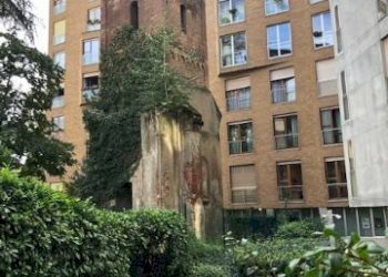 Cortile interno - Bilocale via Pietro Giannone, 9, Milano - foto 37