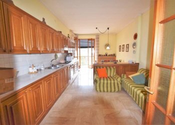 Cucina - Appartamento via San Bernolfo, 6, Mondovì - foto 17