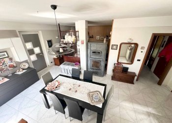 Salone - Villa via Papa Giovanni XXIII, Borgo Ticino - foto 13