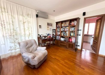 Salone - Villa via Papa Giovanni XXIII, Borgo Ticino - foto 24