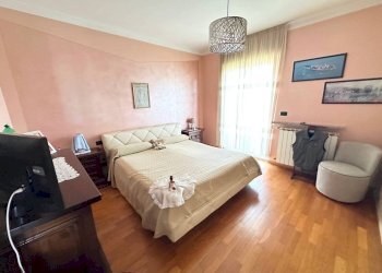 Camera da letto - Villa via Papa Giovanni XXIII, Borgo Ticino - foto 30