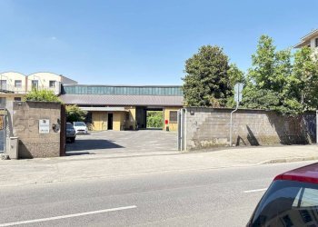 Zona - Capannone via Enrico Cosenz, 18, Milano - foto 2