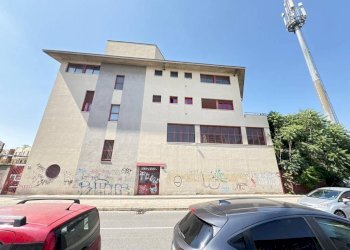 Facciata - Capannone via Enrico Cosenz, 18, Milano - foto 7