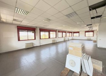 Interno non residenziale - Capannone via Enrico Cosenz, 18, Milano - foto 32