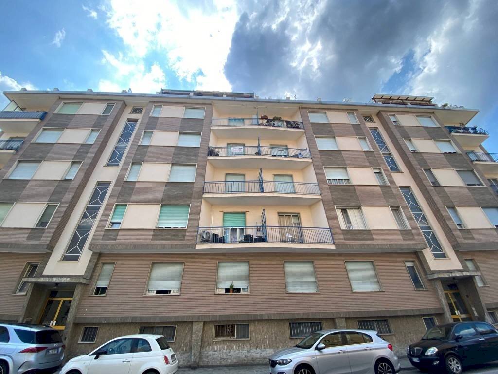 Facciata - Four-room apartment via Guglielmo Baldessano, 32, Carmagnola - photo 2