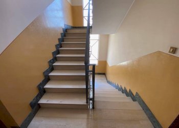Interno palazzo - Quadrilocale via Guglielmo Baldessano, 32, Carmagnola - foto 4