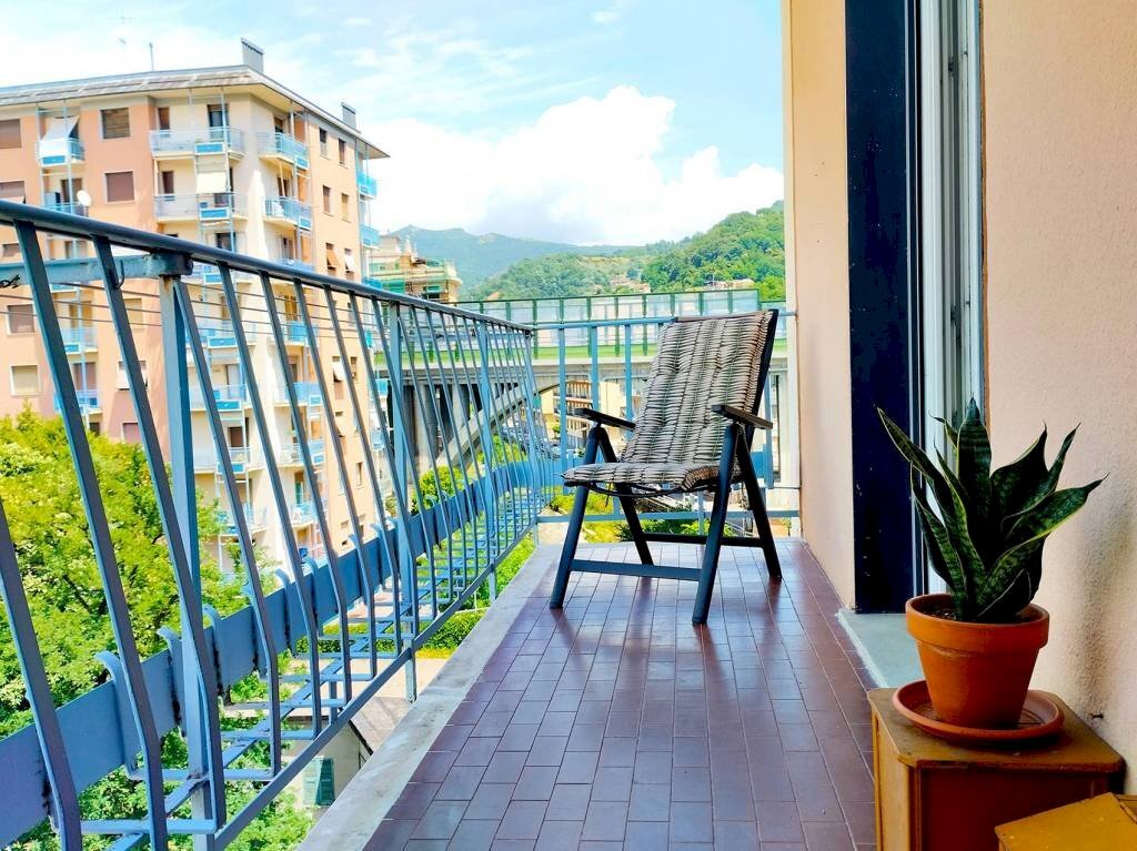 Balcone - Trilocale via Gastone Pisoni, 31, Genova (zona Sampierdarena) - foto 1