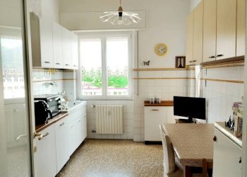 Cucina - Trilocale via Gastone Pisoni, 31, Genova (zona Sampierdarena) - foto 5