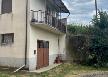 Facciata - Villa via Saborello, Vaglio Serra - foto 2