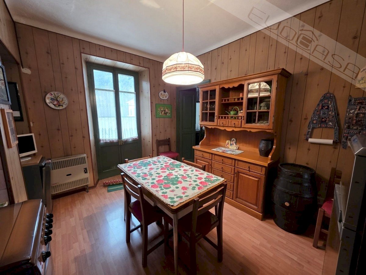 Four-room apartment Roreto , Roure - photo 2