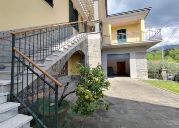 Porzione di casa Bagnone - foto 2