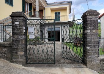 Porzione di casa Bagnone - foto 8