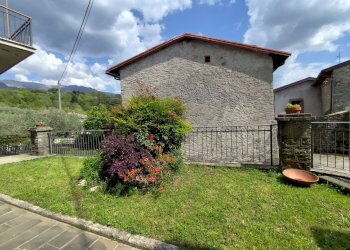 Porzione di casa Bagnone - foto 14