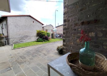 Porzione di casa Bagnone - foto 15