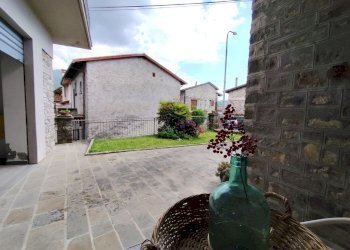 Porzione di casa Bagnone - foto 19